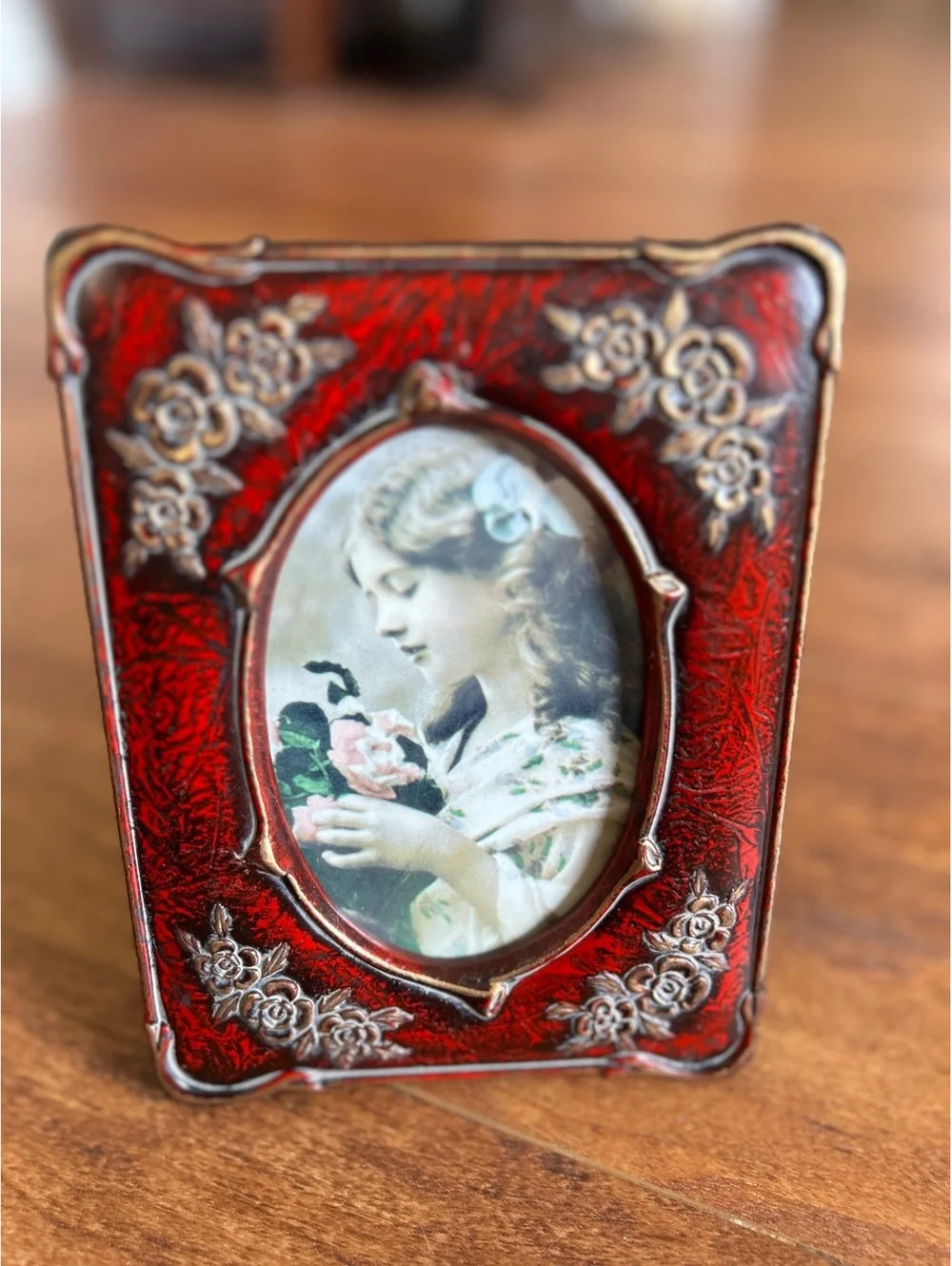 Victorian Style Red and Gold Photo Frame for 3.5 x 5 Inch